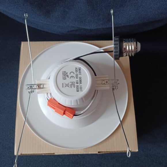 NEW 5/6 Inch Smart Retrofit WiFi Recessed Lights - Picture 4 of 14